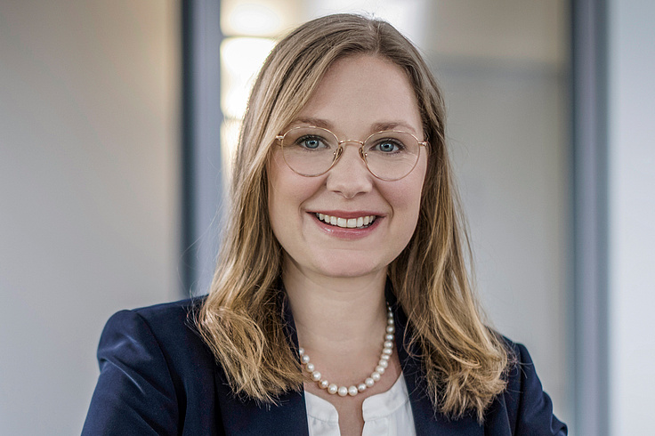 Dr. Anna Ruth Leo